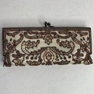 Moyna Couture beige silk beaded and crystal chain clutch